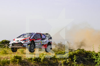 2019-06-14 - Ott Tanak, su Toyota Yaris WRC plus al salto sulla Prova Speciale 2 - WRC - RALLY ITALIA SARDEGNA - DAY 02 - RALLY - MOTORS